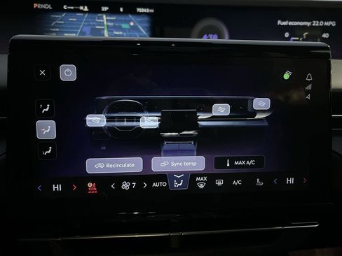 Used 2024 Lincoln Nautilus Premier w/ Equipment Group 102A image 17