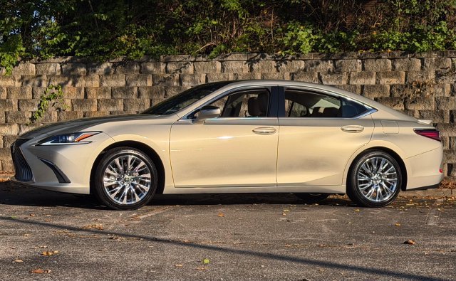 Certified 2021 Lexus ES 350 w/ Premium Package FWD image 13