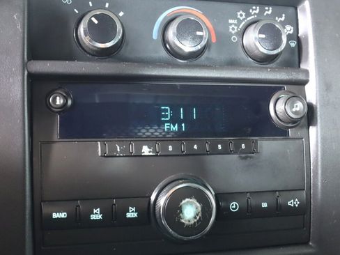 Used 2013 Chevrolet Express 1500 RWD image 16