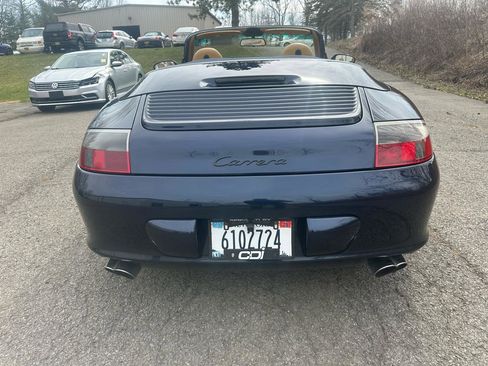 Used 2003 Porsche 911 Carrera image 2