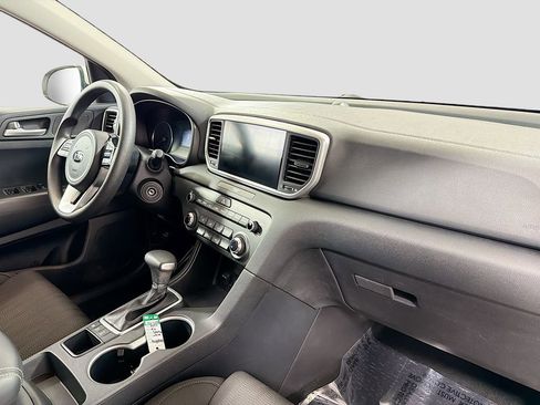 Used 2022 Kia Sportage LX image 28