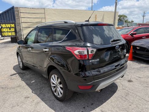 Used 2017 Ford Escape Titanium image 24