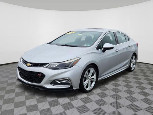 Used 2016 Chevrolet Cruze Premier FWD image 2