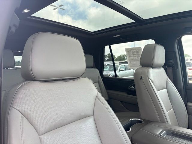 Used 2023 GMC Yukon SLT w/ SLT Premium Package AWD/4WD image 41
