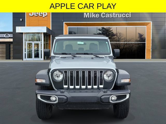 Used 2023 Jeep Gladiator Sport w/ Trailer Tow Package AWD/4WD image 2