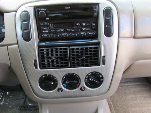 Used 2003 Ford Explorer Sport XLT image 37
