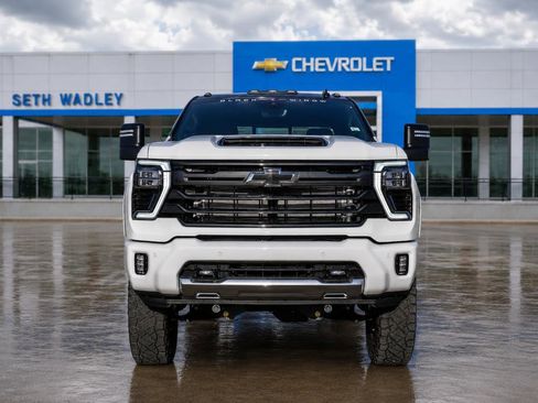 New 2026 Chevrolet Silverado 3500 High Country w/ High Country Premium Package AWD/4WD image 2