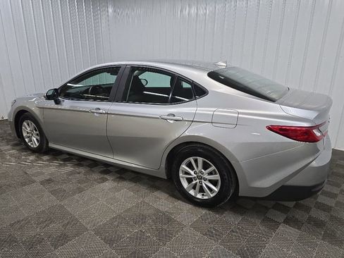Used 2025 Toyota Camry LE FWD image 4