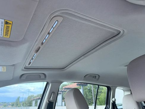 Used 2012 MAZDA MAZDA5 Touring w/ Moonroof & Audio Pkg FWD image 29