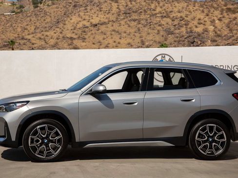 Certified 2025 BMW X1 xDrive28i w/ Convenience Package AWD/4WD image 3