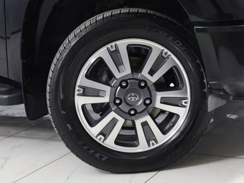 Used 2020 Toyota Tundra Platinum image 15