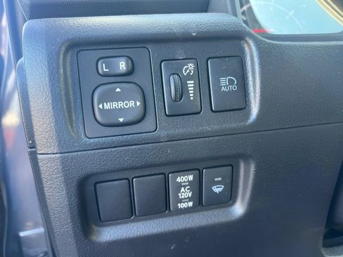 Used 2022 Toyota 4Runner SR5 Premium AWD/4WD image 23