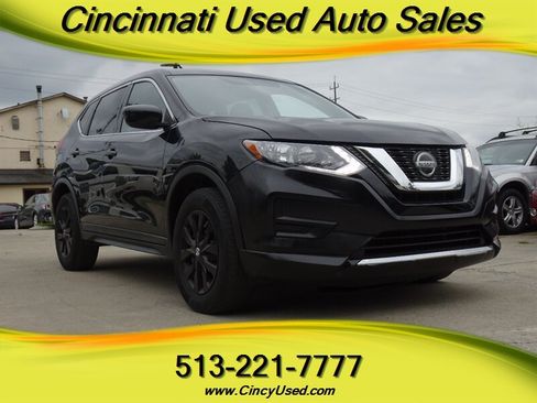Used 2018 Nissan Rogue S AWD/4WD image 1