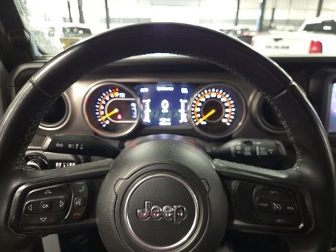 Used 2018 Jeep Wrangler Unlimited Sport S AWD/4WD image 17