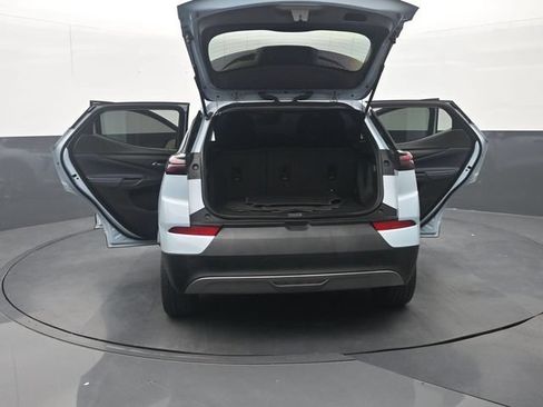 Used 2022 Chevrolet Bolt EUV LT w/ Convenience Package FWD image 40