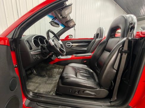 Used 2003 Chevrolet SSR w/ Preferred Equipment Group RWD image 24