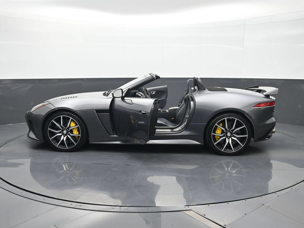 Used 2017 Jaguar F-TYPE SVR AWD/4WD image 24