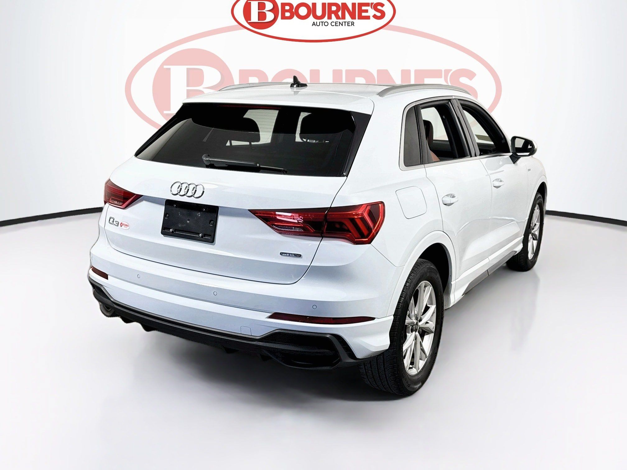 Used 2023 Audi Q3 2.0T Premium Plus w/ Premium Plus Package AWD/4WD image 10