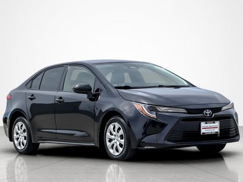 Certified 2023 Toyota Corolla LE w/ Carpet Mat Package (TMS) image 7