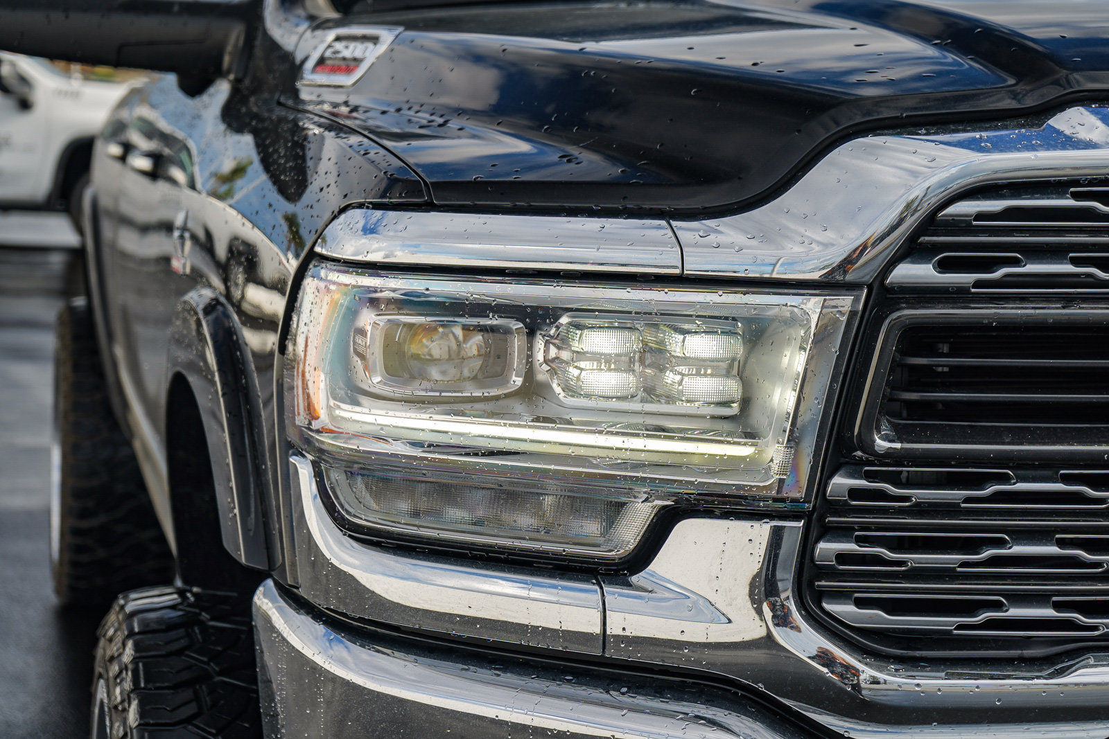 Used 2022 RAM 2500 Limited AWD/4WD image 4