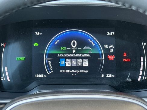 Used 2025 Toyota Corolla Cross AWD Hybrid w/ Convenience Package image 23