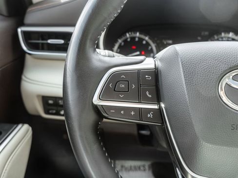 Used 2020 Toyota Highlander Platinum AWD/4WD image 24