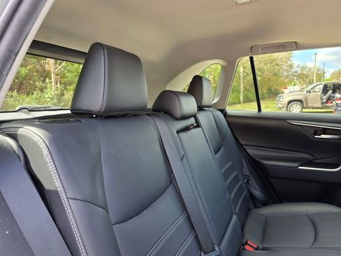 Certified 2019 Toyota RAV4 XLE Premium image 18