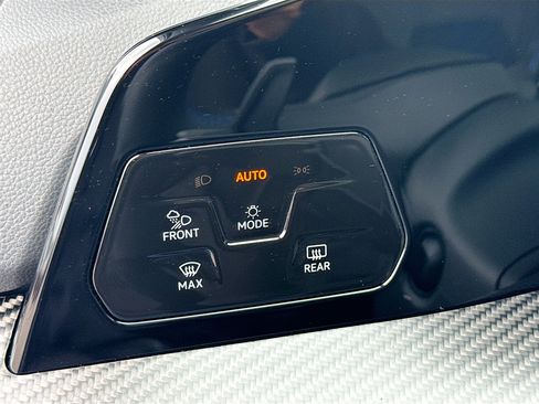 Used 2025 Volkswagen Golf R Black Edition w/ Euro Stye Package image 34