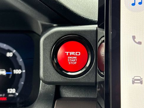 Certified 2025 Toyota Tacoma TRD Off-Road w/ TRD Off Road Upgrade Package AWD/4WD image 20