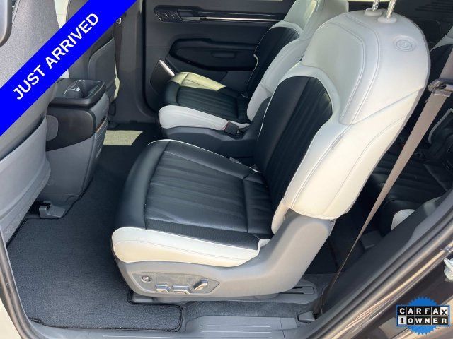 Used 2024 Kia EV9 GT-Line AWD/4WD image 20