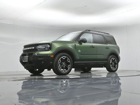 Used 2025 Ford Bronco Sport Outer Banks w/ Outer Banks Tech Package+ AWD/4WD image 48