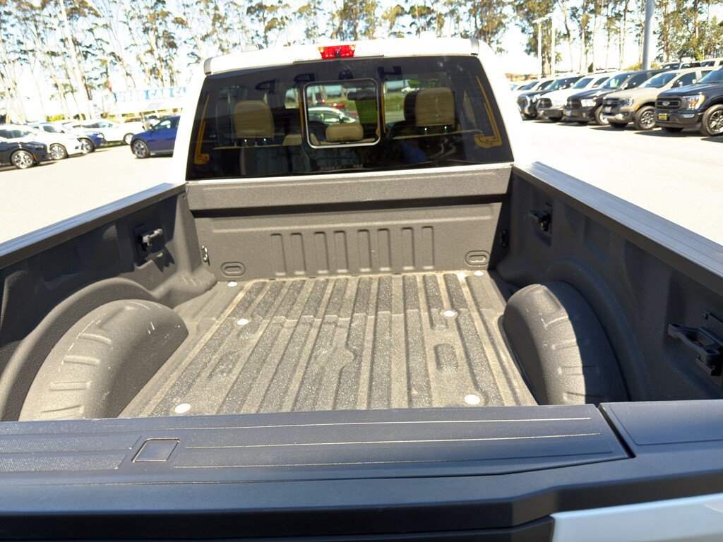 Used 2022 Ford F250 Lariat w/ Lariat Value Package AWD/4WD image 6