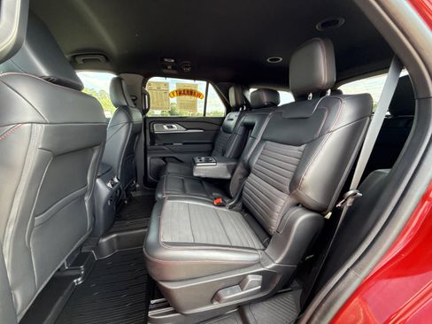 Used 2025 Ford Explorer ST-Line w/ Premium Package AWD/4WD image 24