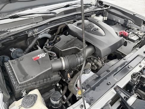 Used 2016 Toyota Tacoma TRD Off-Road w/ Towing Package image 29