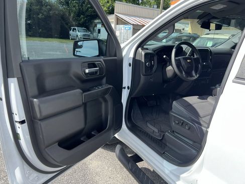 Used 2023 Chevrolet Silverado 1500 Custom w/ 2.7L Blackout Package RWD image 11