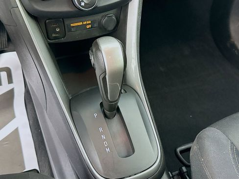Used 2017 Chevrolet Trax LT FWD image 16