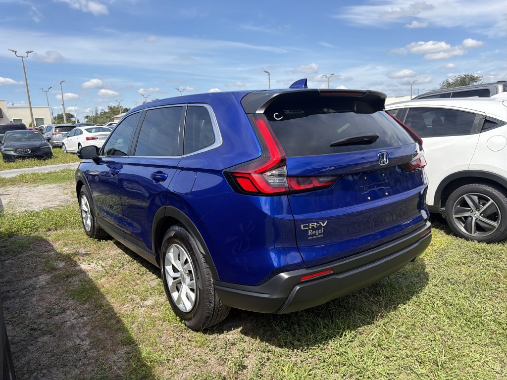 Used 2025 Honda CR-V LX image 9
