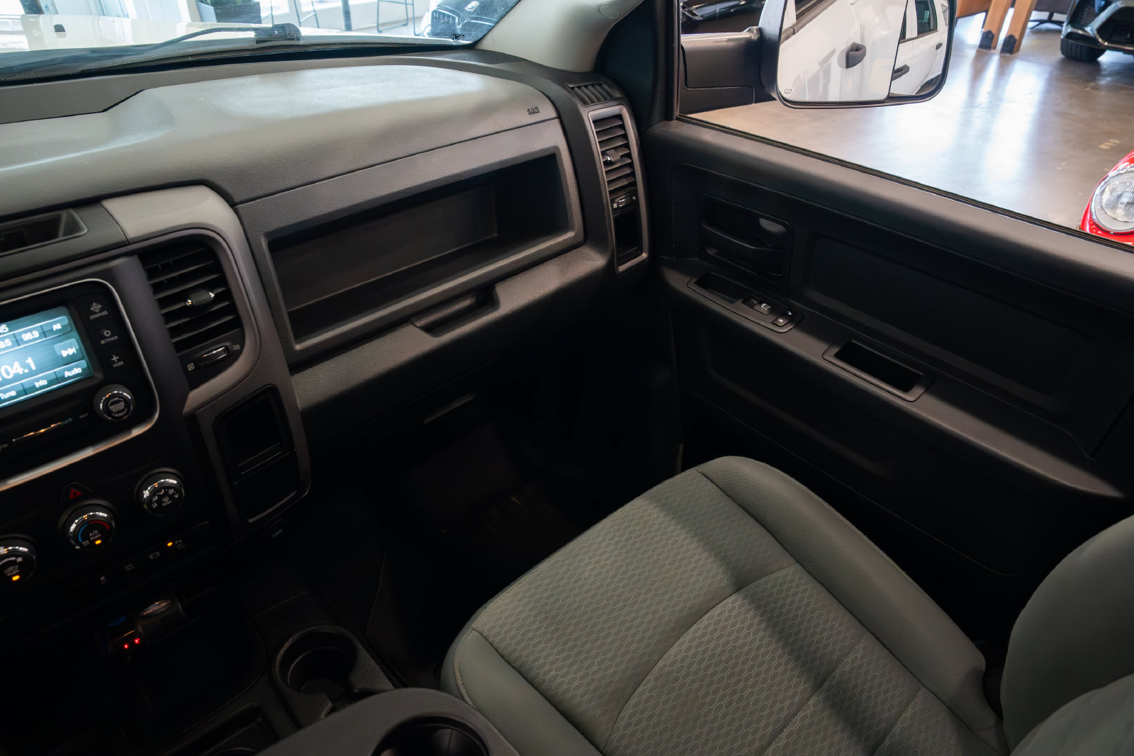 Used 2017 RAM 3500 Tradesman w/ Popular Equipment Group AWD/4WD image 11