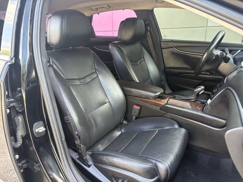 Used 2013 Cadillac XTS w/ Rear Seat Comfort Package FWD image 32