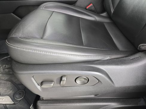 Used 2021 Chevrolet Tahoe Z71 AWD/4WD image 26