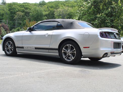 Used 2014 Ford Mustang Premium RWD image 4