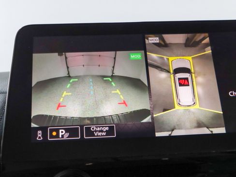 Used 2022 Nissan Armada SL w/ Captain's Chairs Package image 20