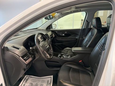 Used 2022 GMC Terrain AT4 w/ Infotainment Package II image 14