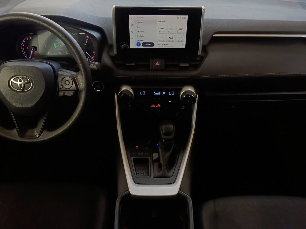 Used 2025 Toyota RAV4 XLE FWD image 3