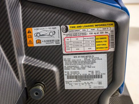 Used 2021 Ford GT image 29