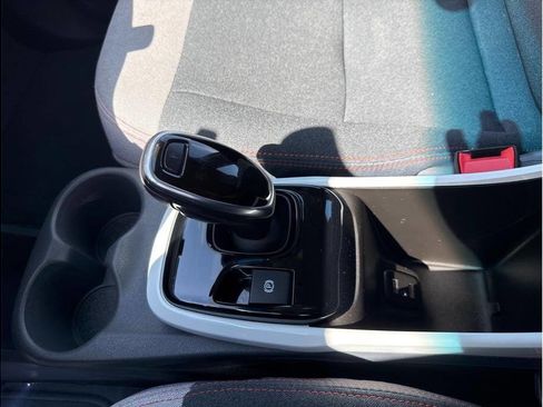 Used 2021 Chevrolet Bolt LT FWD image 24