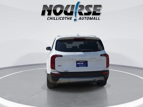 Used 2022 Kia Telluride EX AWD/4WD image 7