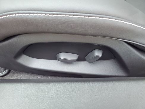 New 2025 Chevrolet Corvette E-Ray w/ ZER Performance Package image 15