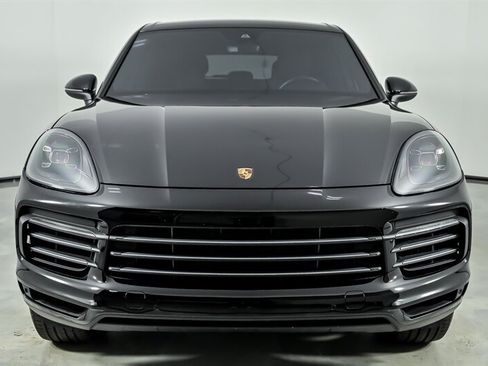 Used 2023 Porsche Cayenne AWD/4WD image 5