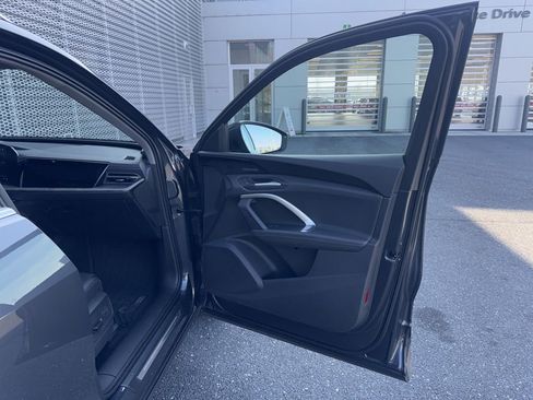 Certified 2025 Audi Q5 Premium Plus w/ Premium Plus image 8